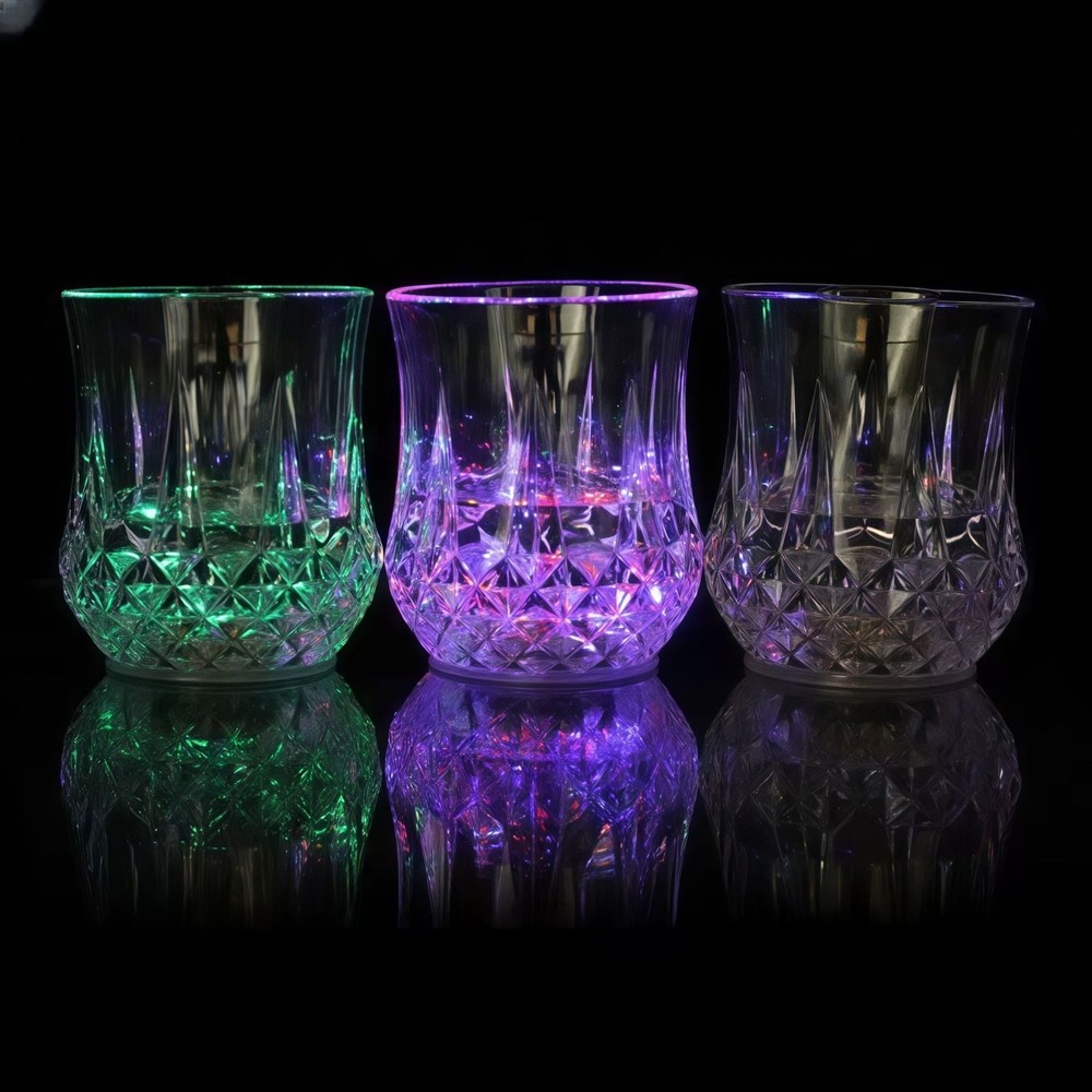 4 PCS Plastic Glow Cups – Pineapple, Water-Sensing, Color-Changing