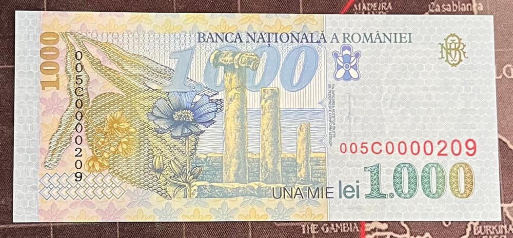 ROMANIA / 1000 LEU NOTE / 1998