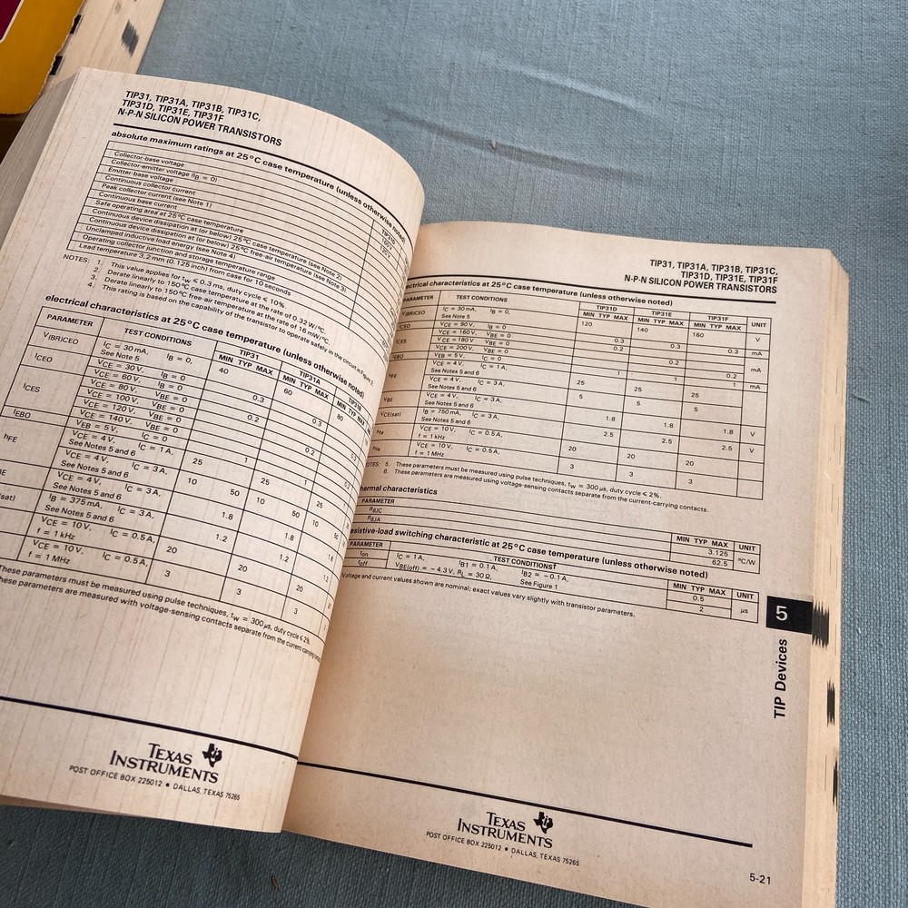 Book Lot Texas Instruments TTL Data V 2 Linear Circuits Field Logic Programmable