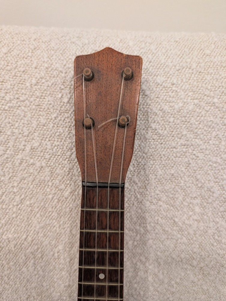 1917 Washburn Style 1125 Ukulele