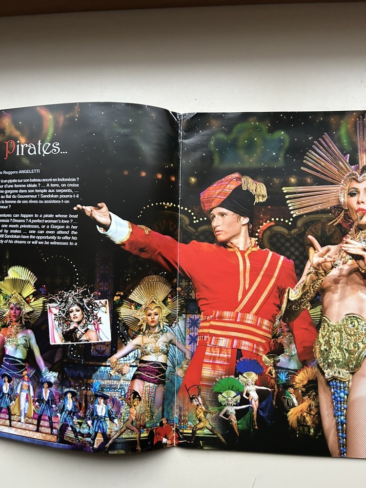 MOULIN ROUGE Theatre programme FEERY DAMAGED