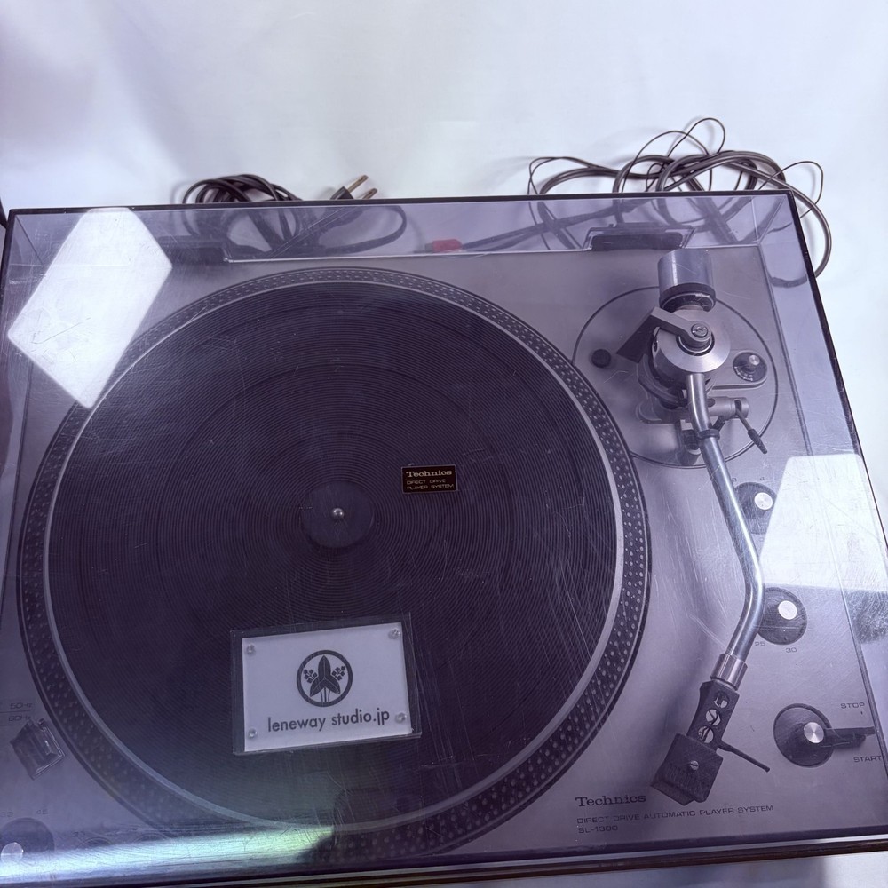 Technics SL-1300 Fully-Automatic Direct-Drive Turntable Record Player