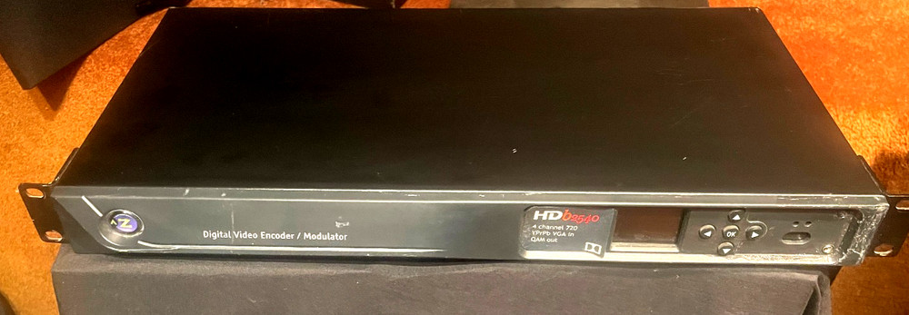 ZeeVee HDB2540-NA 4 Channel 720p Digital Video Encoder / Modulator