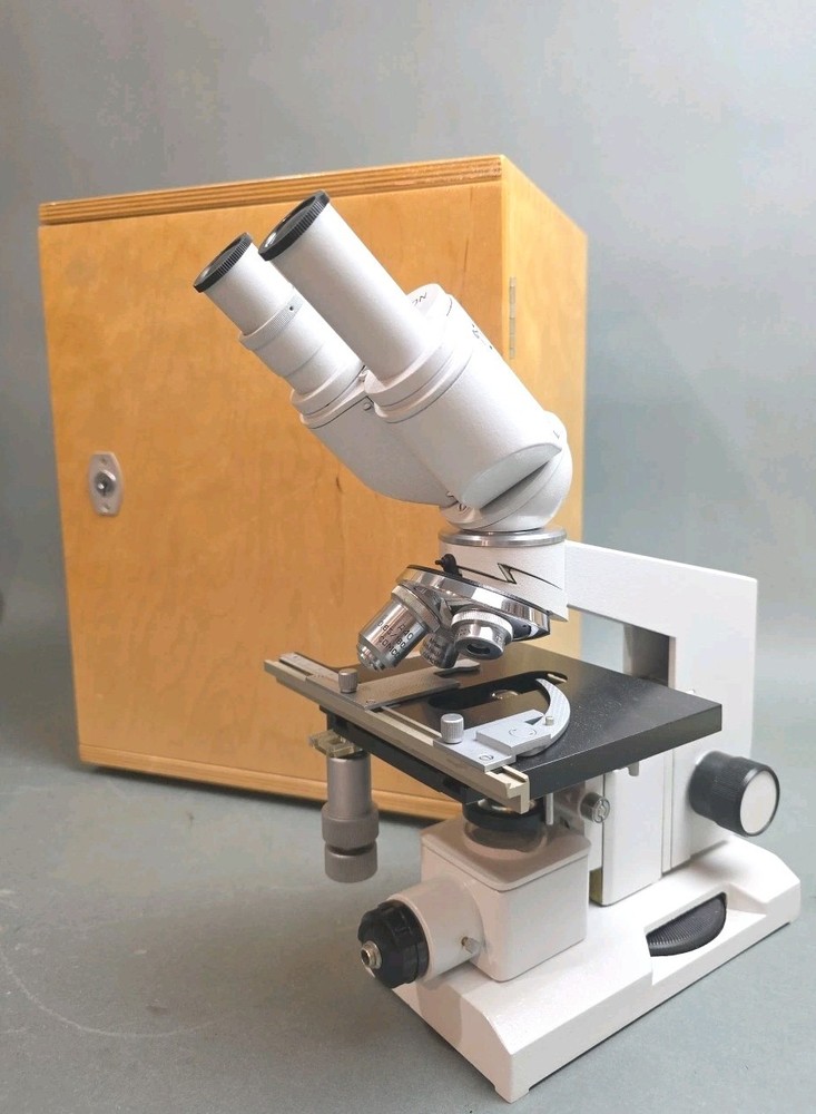 Comcon Binocular Microscope N960236 In Wooden Case 4 Objectives
