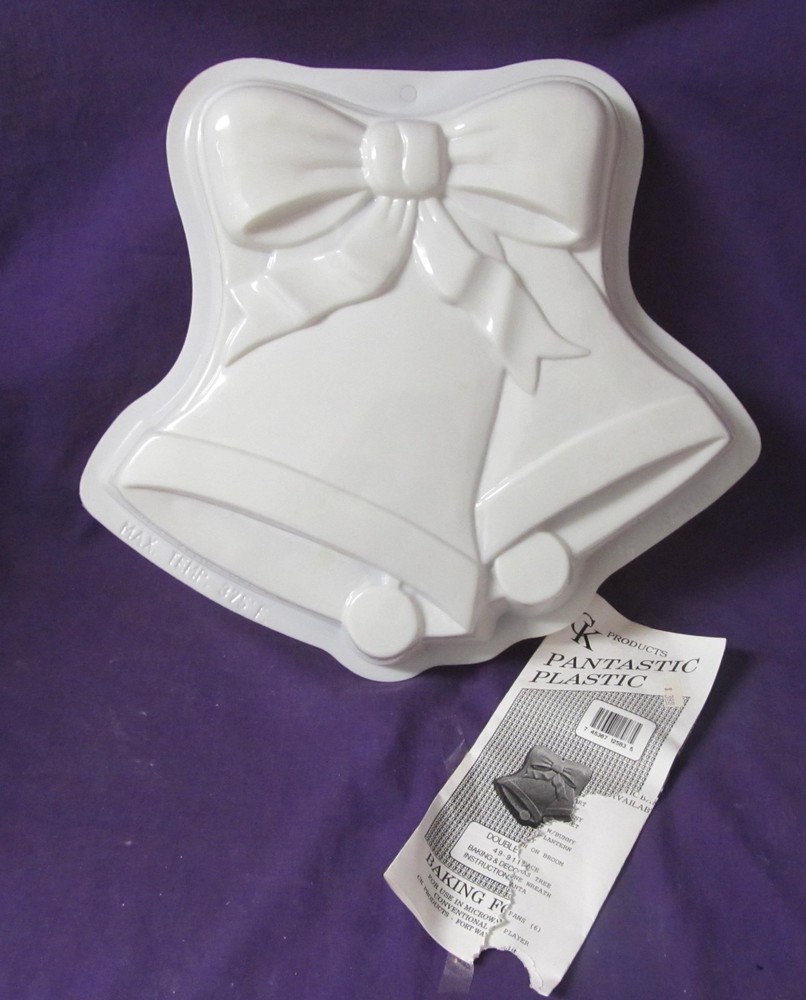 Double Bell Pantastic Plastic cake pan