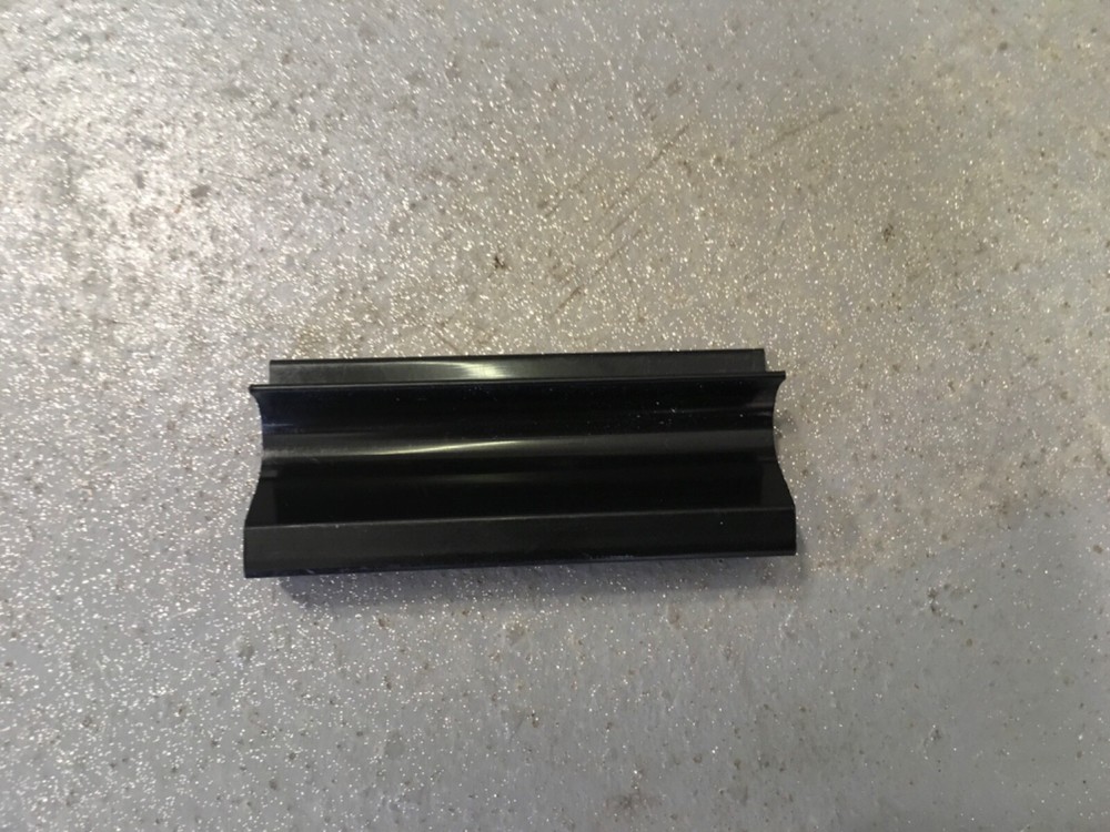 17 Pcs 3” Snap Under Shelf Label Black PLSL113BK Thunder Group