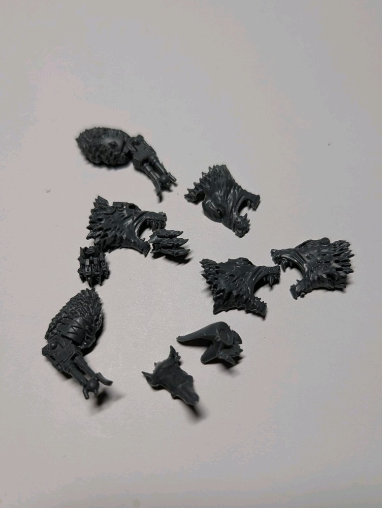 Games Workshop Warhammer 40k soace wolves thunderwolf Bits