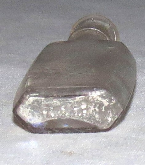 Vintage 2.3/4 inch Small Rectangular R&M Medicine Bottle