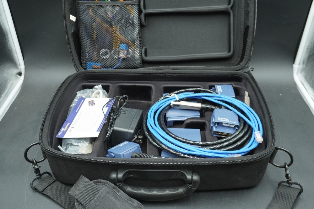 Fluke Networks DTX-1800 Cable Analyzer Kit w/ Accessories *Tested*