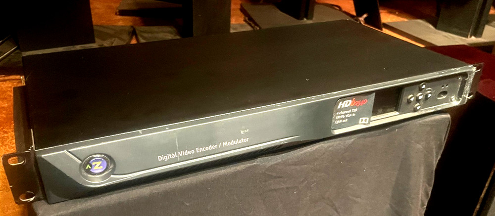 ZeeVee HDB2540-NA 4 Channel 720p Digital Video Encoder / Modulator
