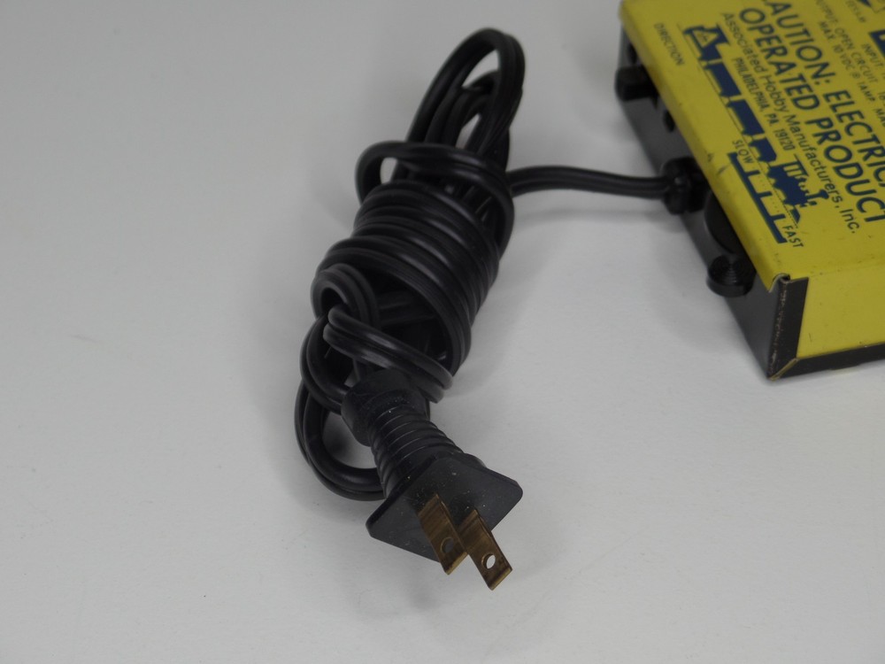 AHM #70203 HO Scale Model Railroad Thunder Line Power Pack Transformer Tested