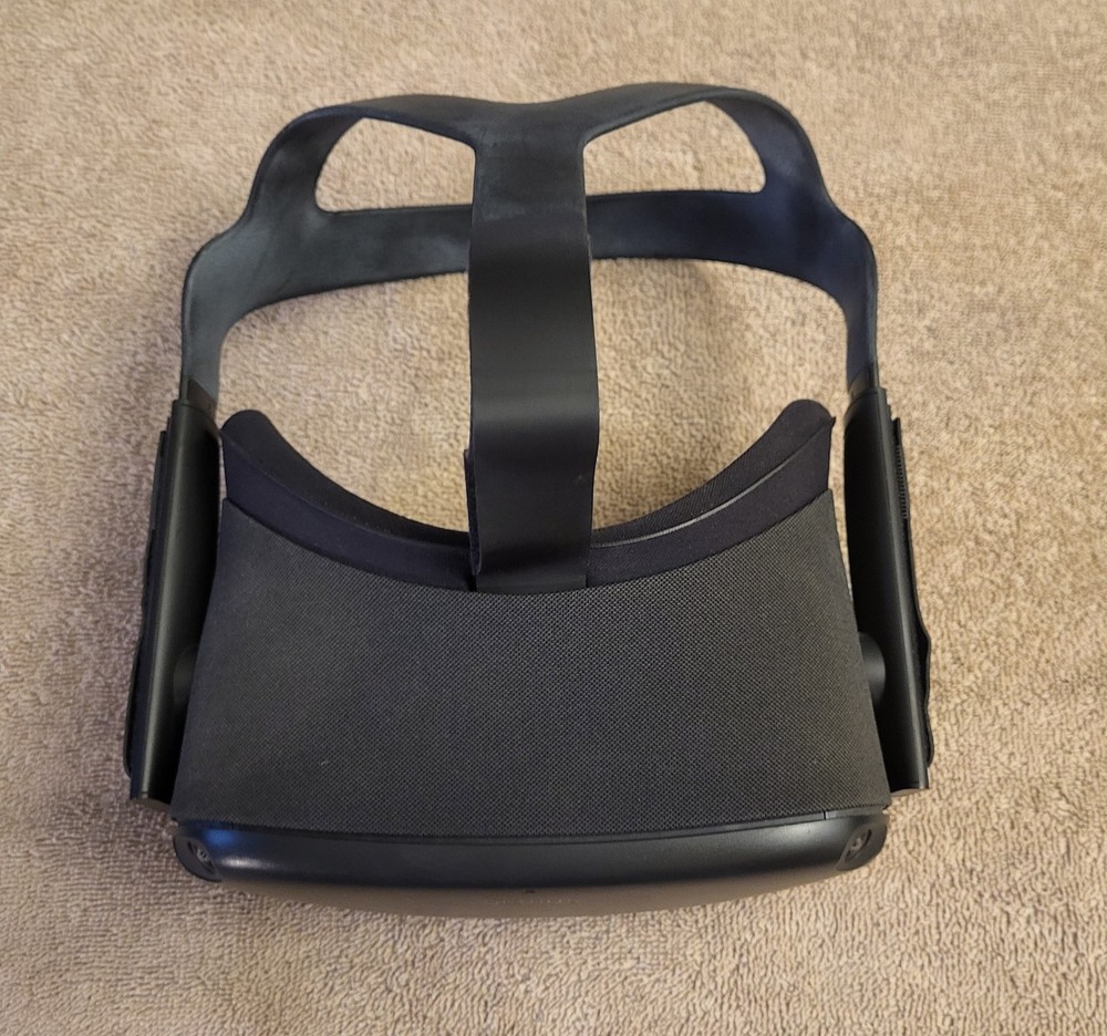 Meta Oculus Quest 1 64GB VR Headset & Controllers - Black