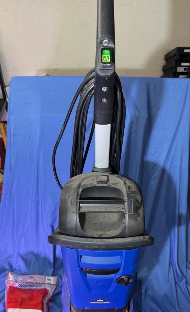 Windsor Saber Blade 12 inch Floor Scrubber