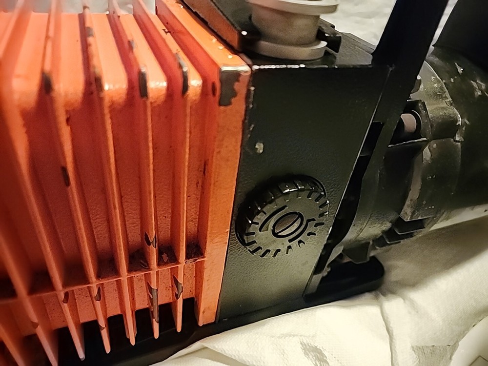 Alcatel M2008A Vacuum Pump