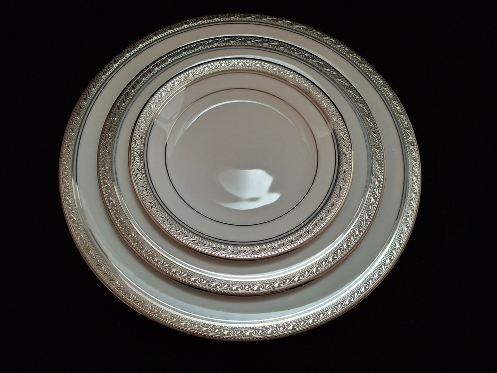 6 pc.place setting Legendary by Noritake Crestwood Platinum Dinnerware