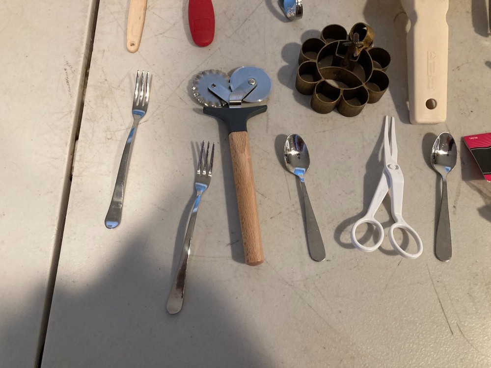 Camping Kitchen Utensils & Baking Tools Lot Chapati Press