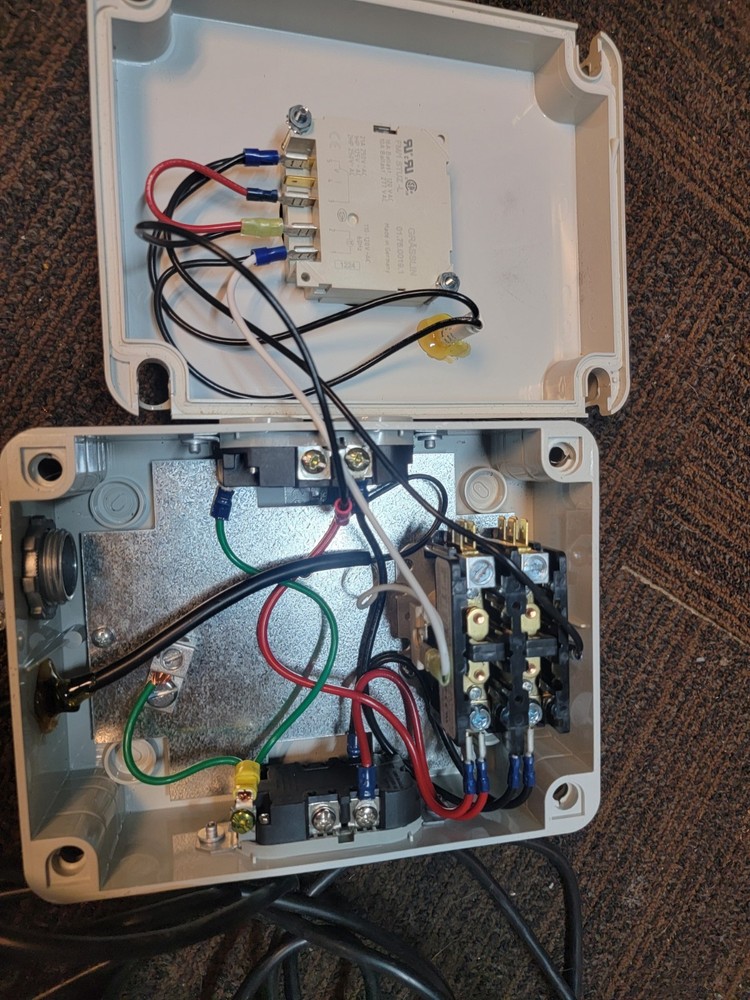MLC-4XT Master Lighting Controller 120/240 Volt 30 Amps Universal X-Plug