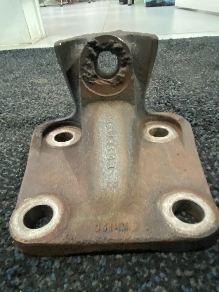 International Diesel Engine Rear Engine Mount 1864755C3