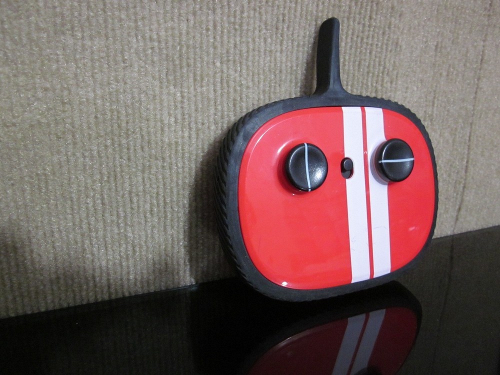 Sharper Image Road Rage Speed Bumpers Red Remote Control Only Tested