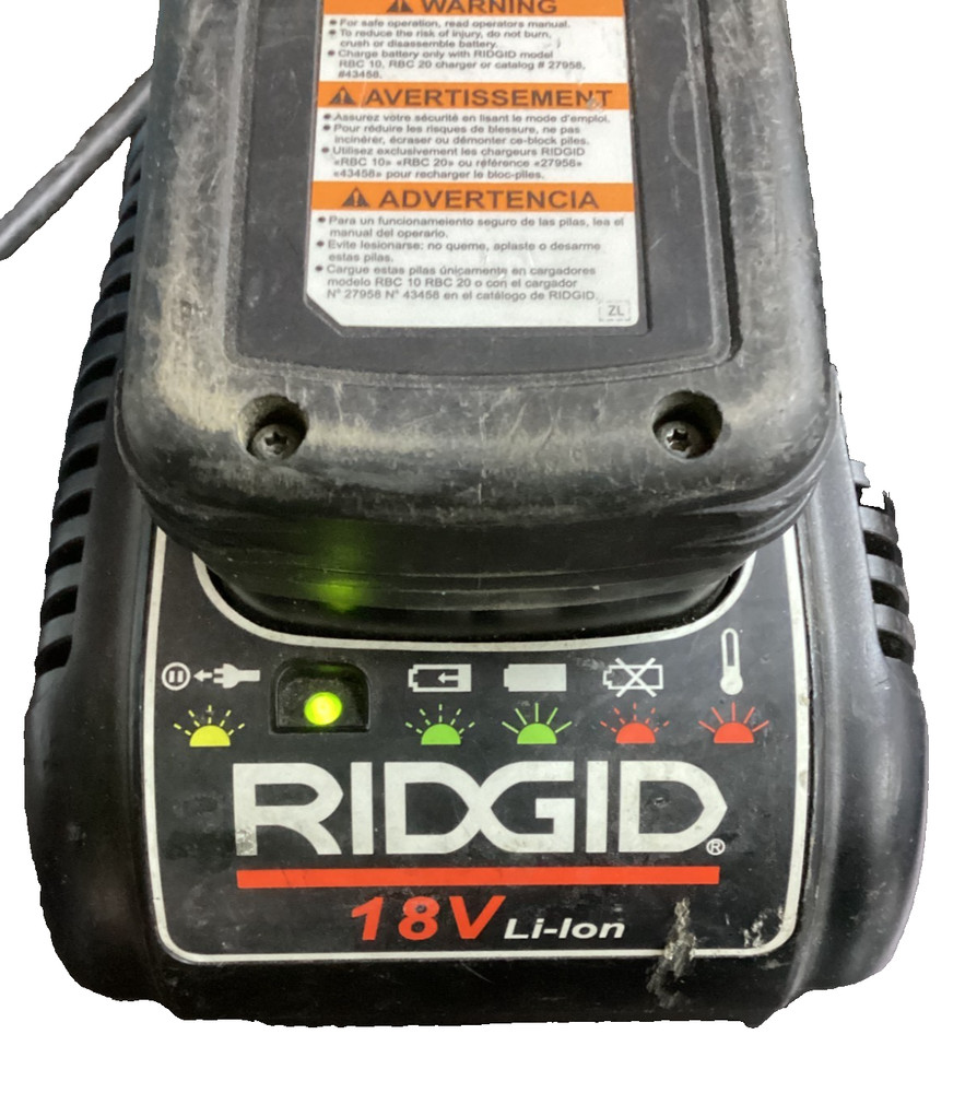 Ridgid RP 210 Press Tool Kit 4 PEX Jaws USED