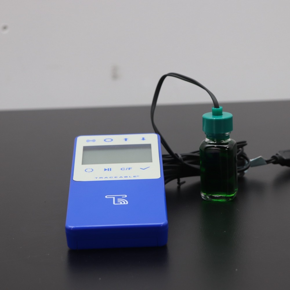 Traceable 650 Wi-Fi Data Logging Refrigerator/Freezer Thermometer Lab working