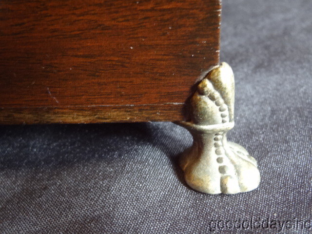 Rare Ronson Crown Cigarette Box Matches the Famous Table Lighter