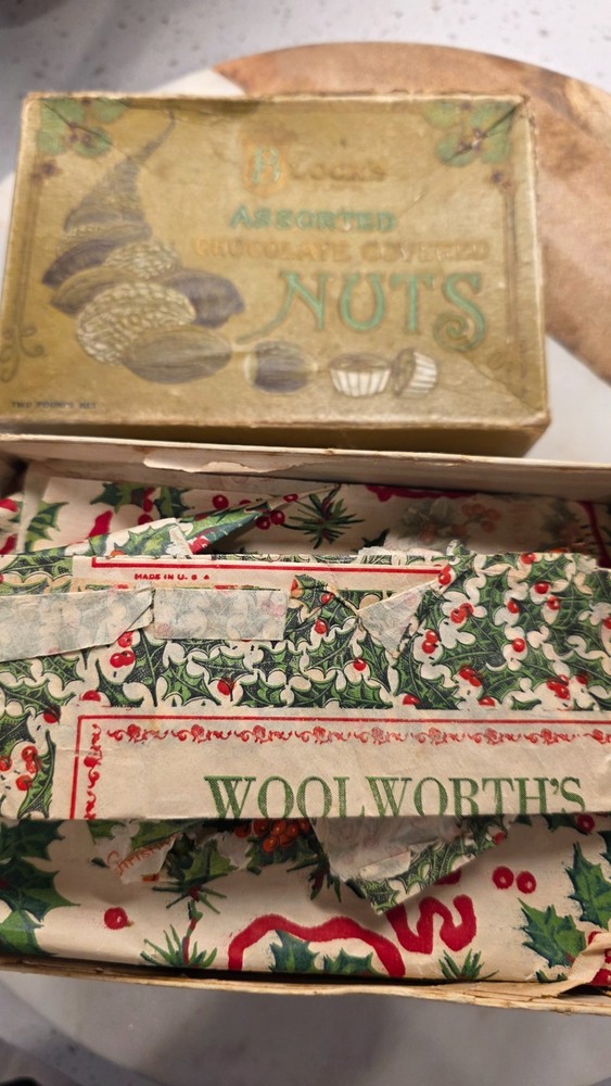 Antique Blocks Atlanta Assorted Chocolate Covered Nuts Box Candy