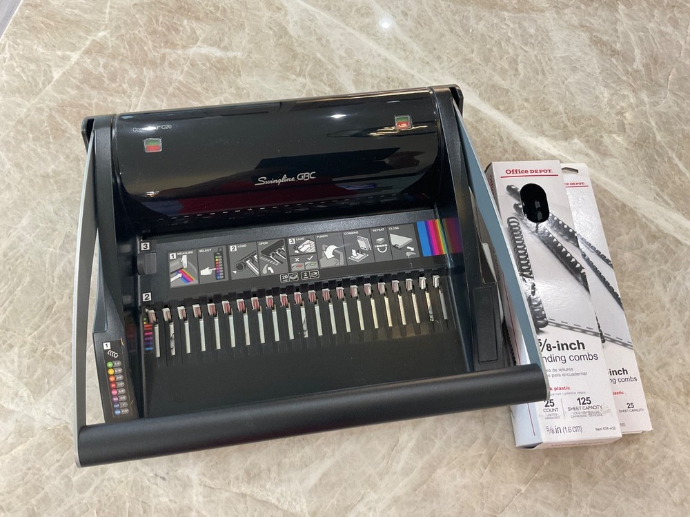 Swingline GBC CombBind C20 Manual Binding Machine