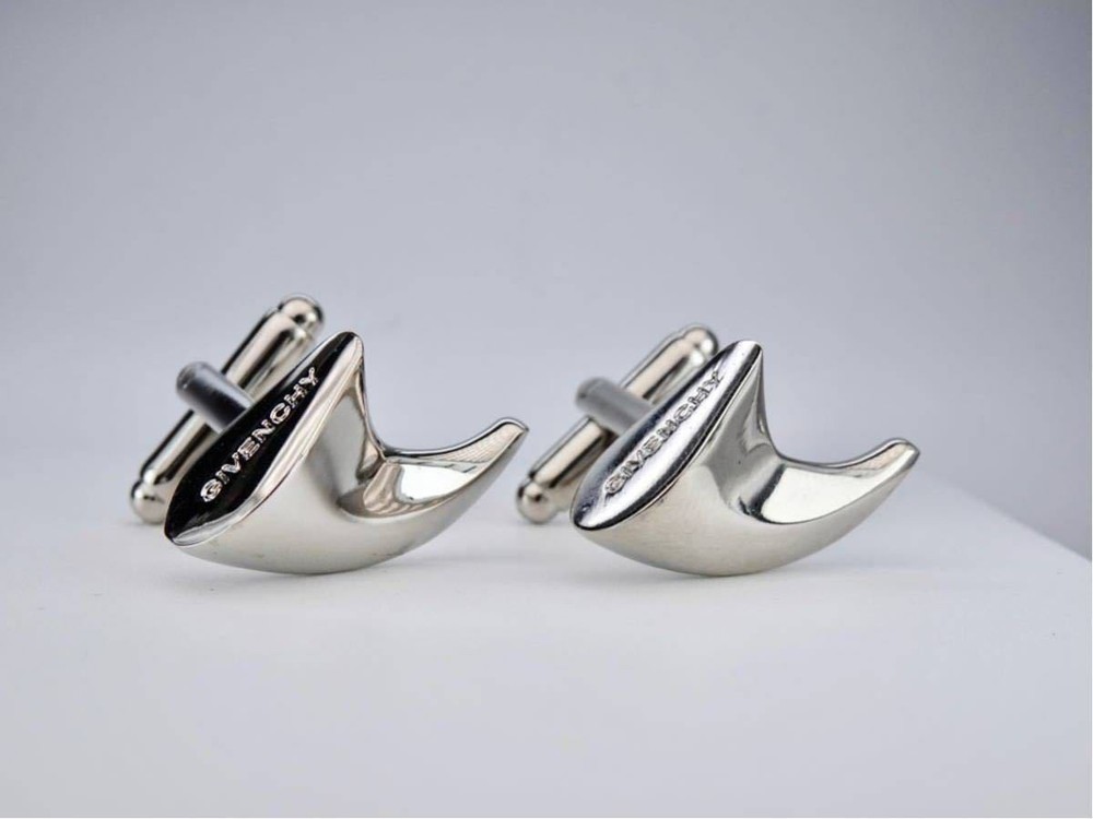 Givenchy Claw Silver Cufflinks