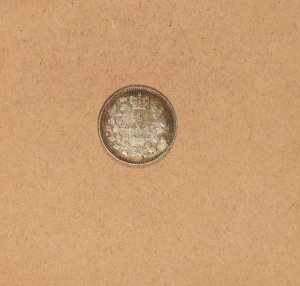 1900 Canadian 5 Cent, grades AU, Very Light Clean