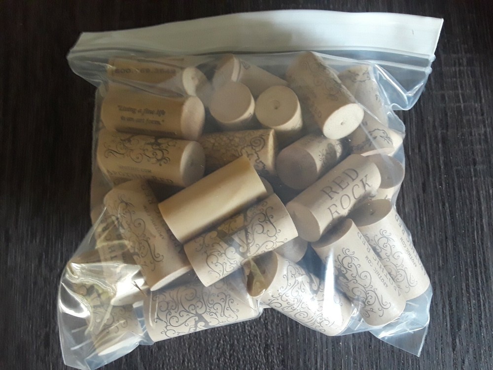 50 ~ Synthetic Wine Corks