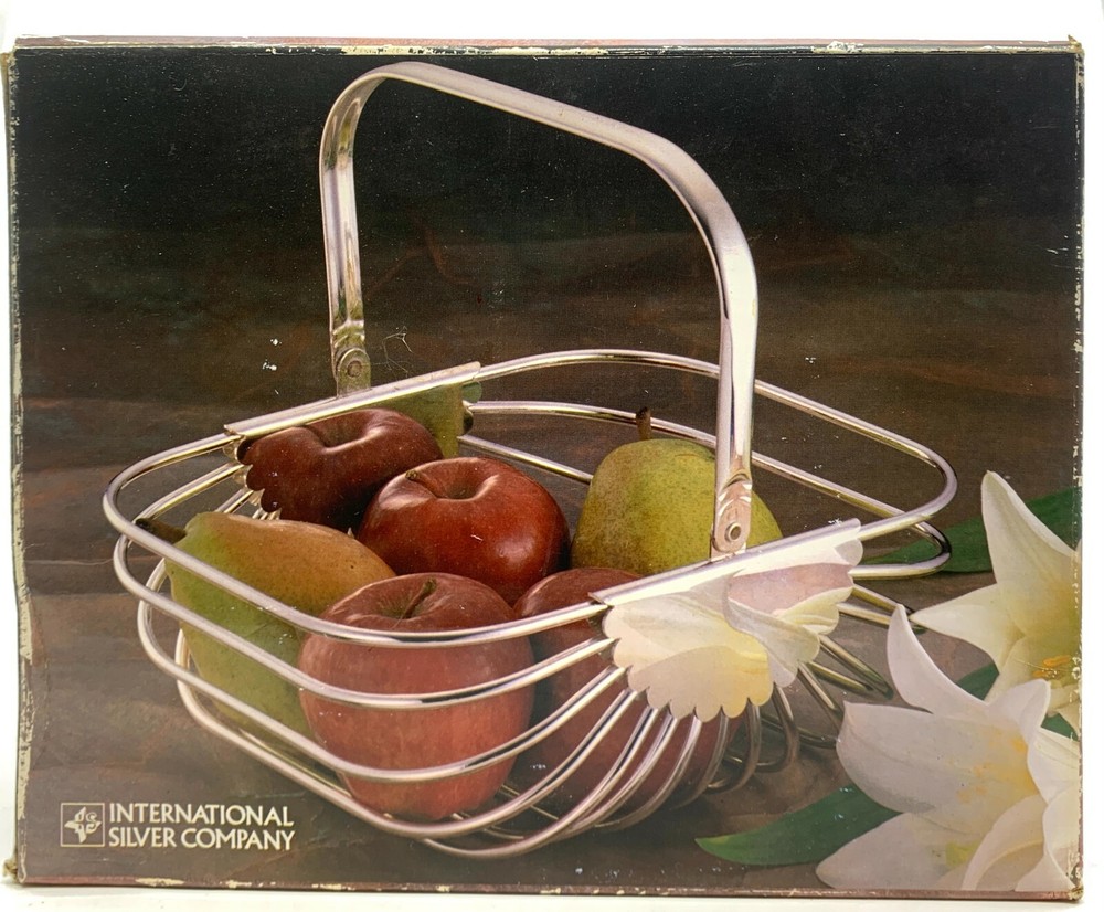 New Fruit Bread Basket Silverplate International Silver Wired Removable Handle