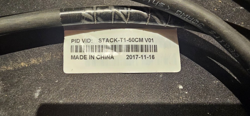 GENUINE Cisco 800-40403-01 STACK-T1-50CM V01 Stackwise 480 Stacking Cable