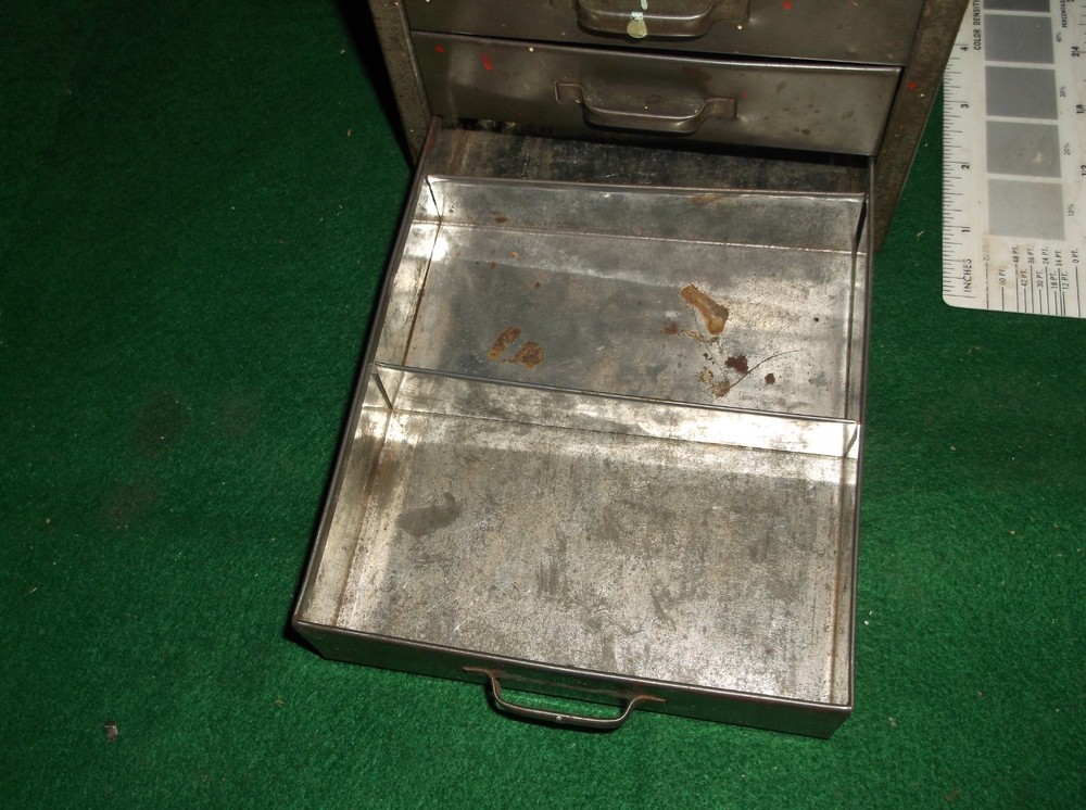 ONE VINTAGE SMALL TOOLS STORAGE BIN 4 DRAWER CHEST ORGANIZER BOX HOBBY , STUFF