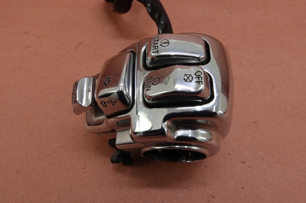 2000-2006 Harley Davidson Electra Glide RIGHT CONTROL SWITCH START STOP