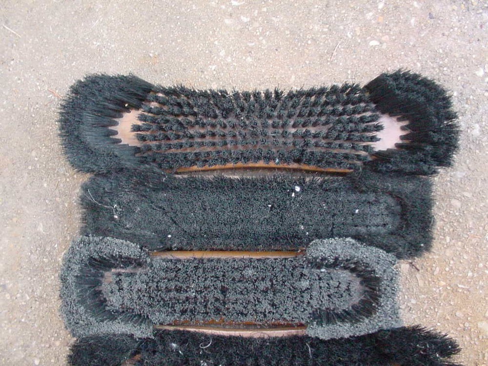 BILLIARDS POOL TABLE BRUSHES