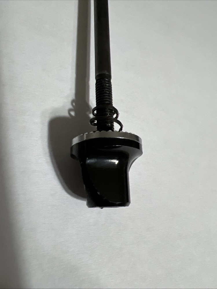 Bontrager RACE front Quick Release Skewer.