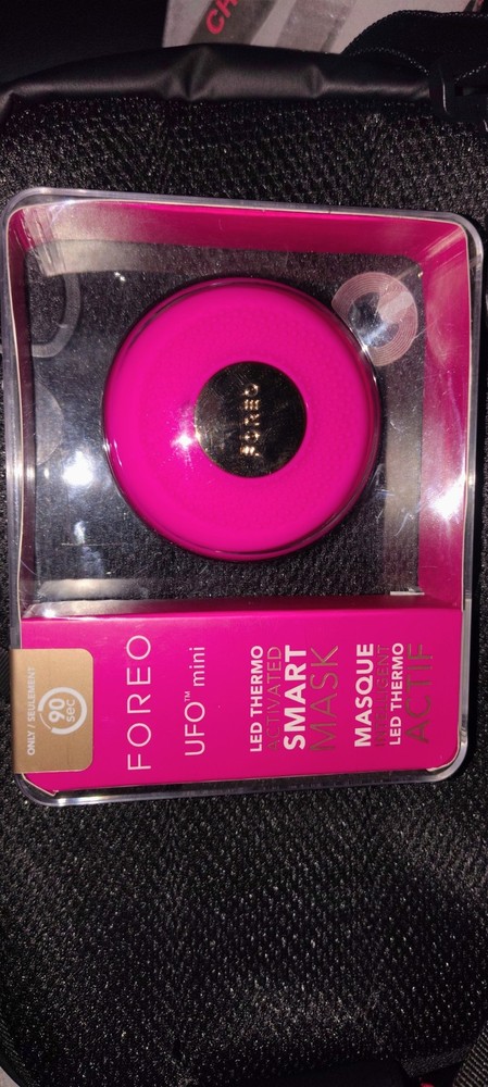 FOREO UFO Mini LED Thermo Activated Smart Mask (Fuchsia) New Sealed