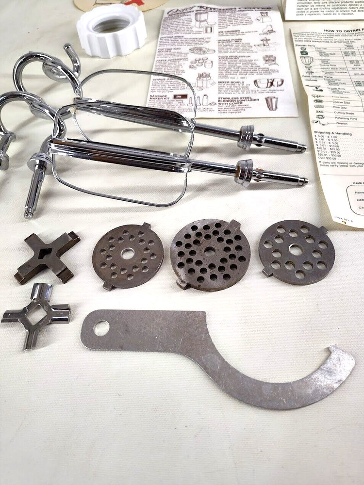 Oster Regency Controlled Power Kitchen Center Partial Set Tested Read