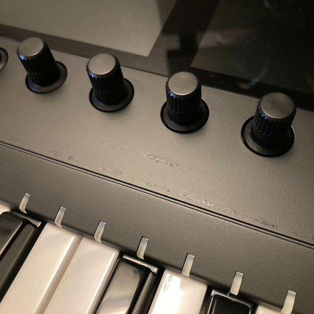 Native Instruments Komplete Kontrol S49 Mk2 Controller Keyboard MIDI Black