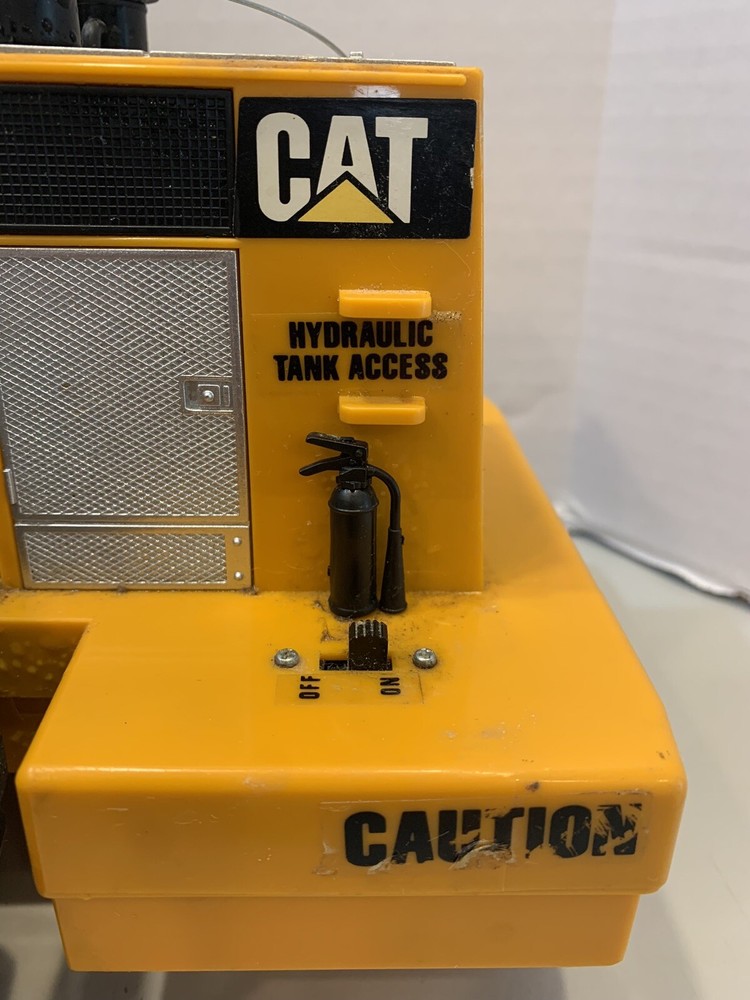 Vintage New Bright CAT Caterpillar 992C Wireless Remote Control 49MHz Front Load