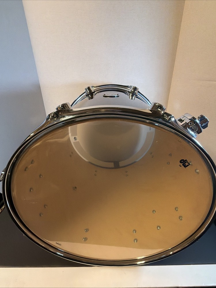 DW Performance Gloss Black Floor Tom - 16x16