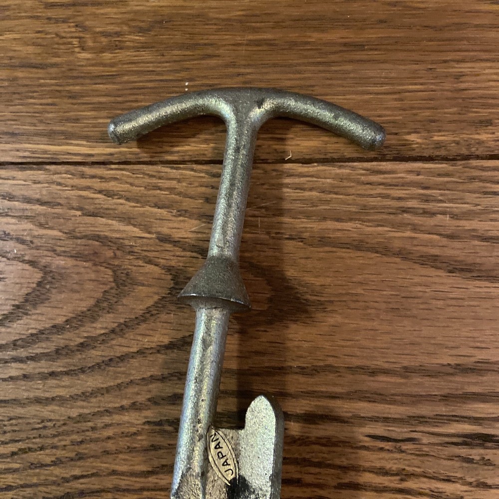 Brass Water Meter Box Lid Key