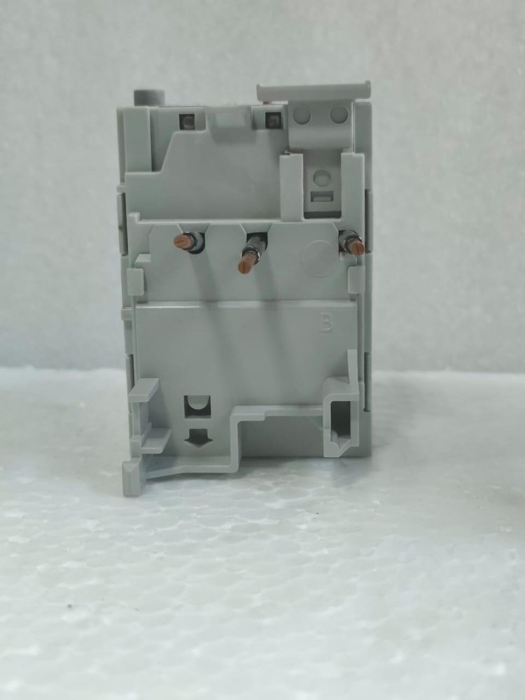 ALLEN BRADLEY 193-EA1FB OVERLOAD RELAY