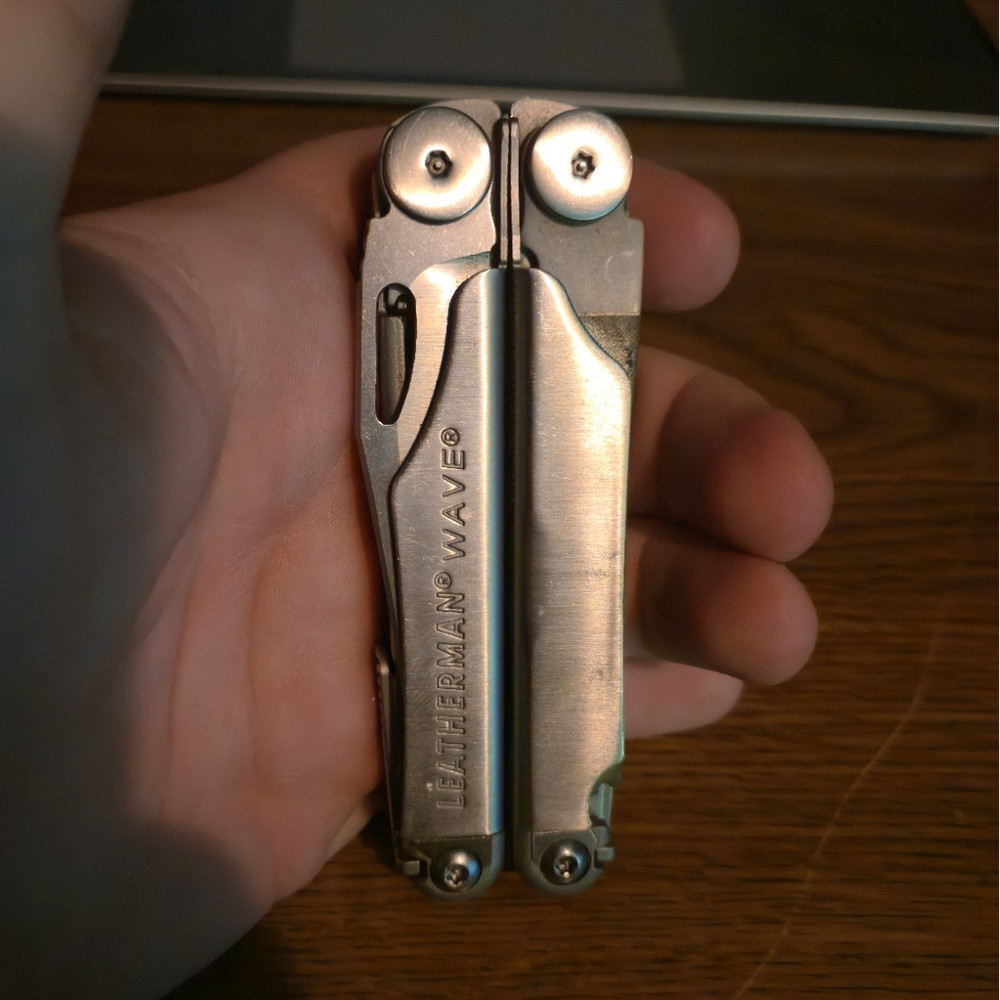 Leatherman Wave Multi-Tool Silver Stainless Steel with Pliers