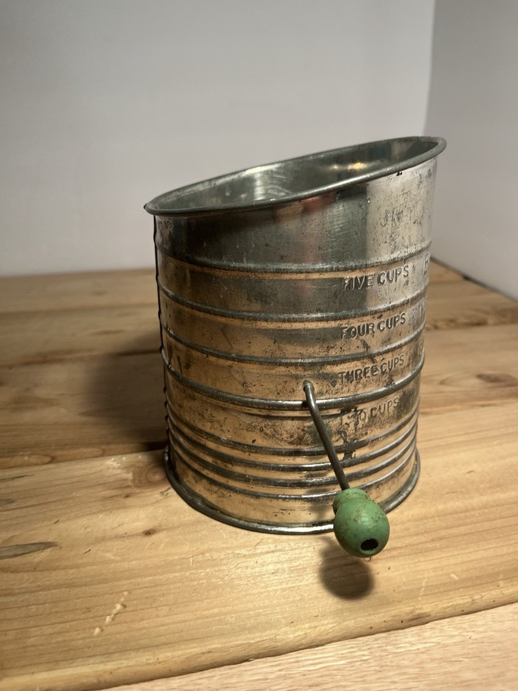 Bromwells 5 Cup Flour Sifter With Green Knob. Missing Handle