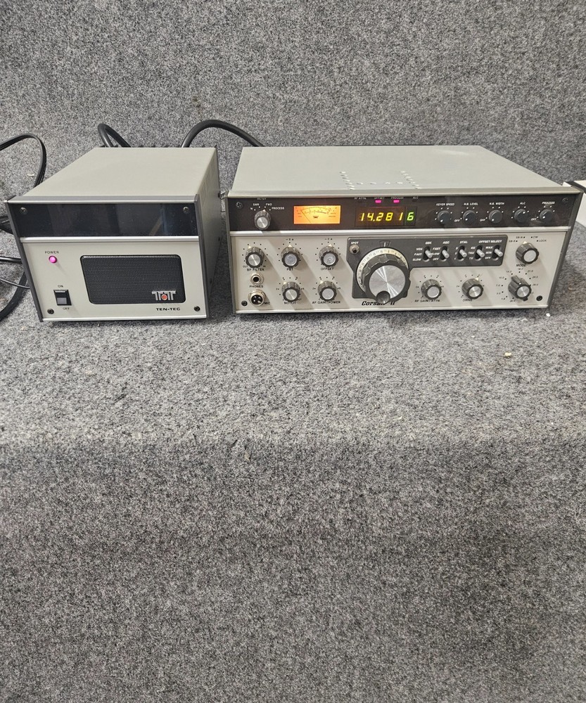 Ten-Tec 561 Corsair II HF Transceiver