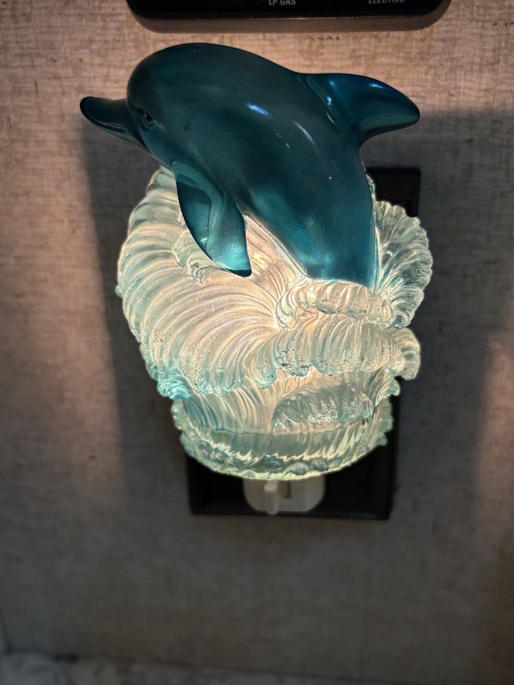 Vintage acrylic dolphin nightlight #B5