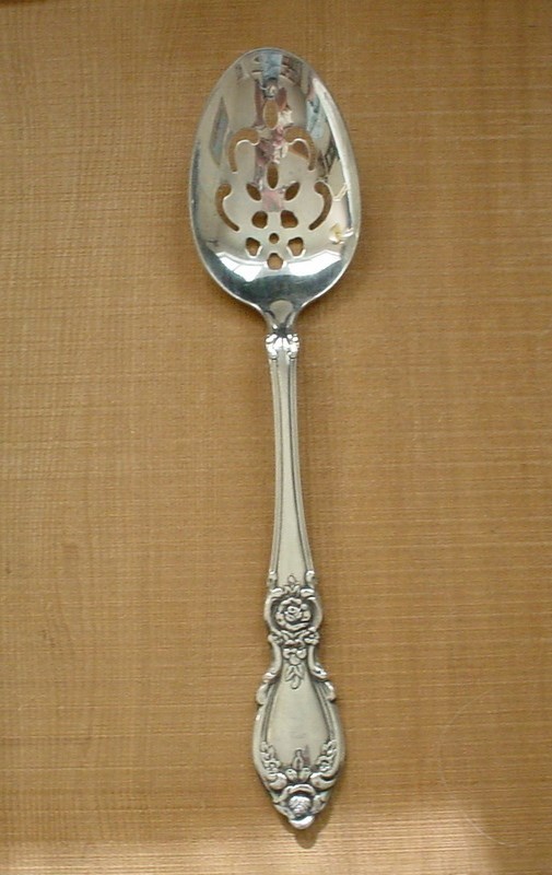 PLANTATION Oneida Community Stainless Flatware. Pierced Serving Spoon.