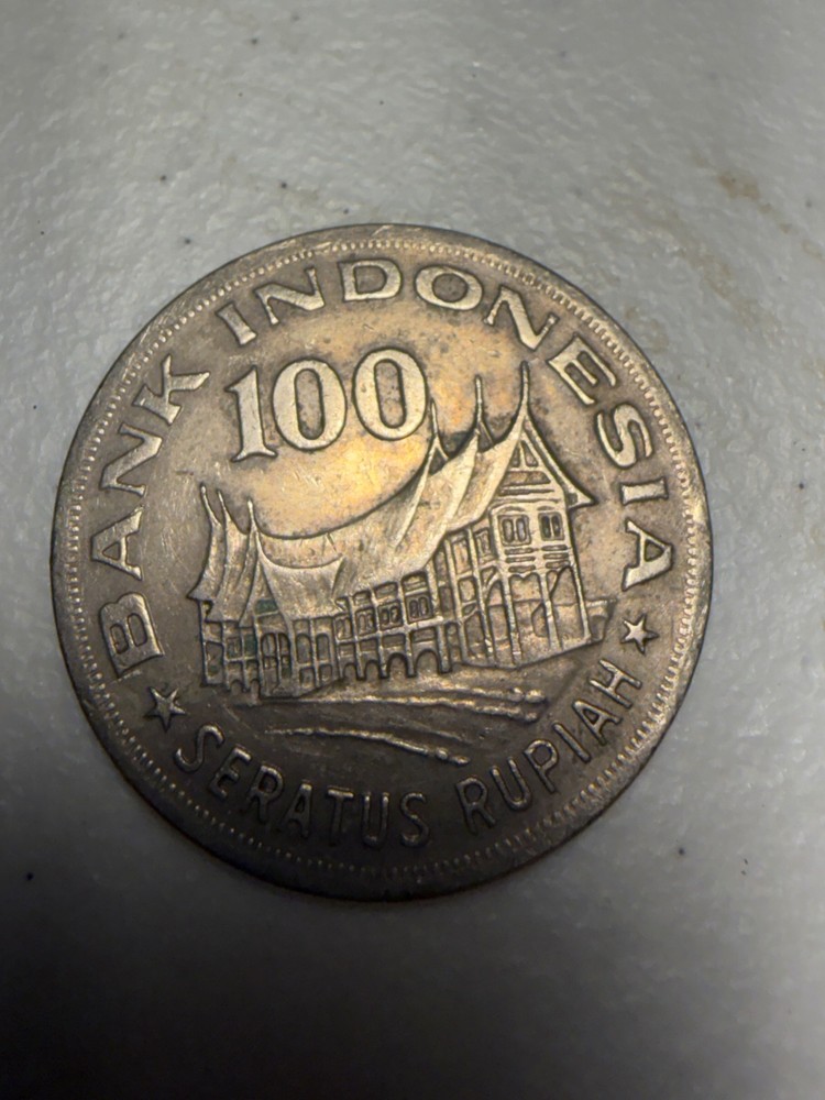 1978 - 100 Indonesian Rupiah coin